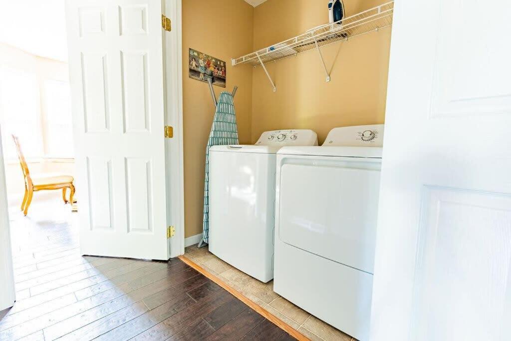 Cozy Pigeon Forge Home W Hot Tub Near River Eksteriør billede