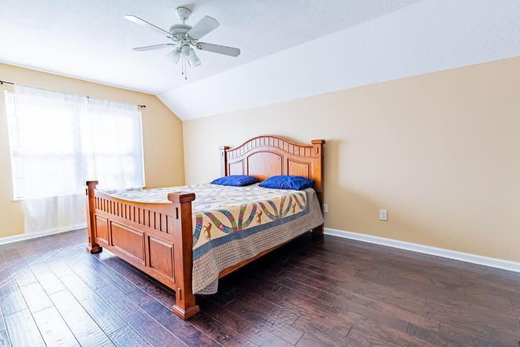 Cozy Pigeon Forge Home W Hot Tub Near River Eksteriør billede