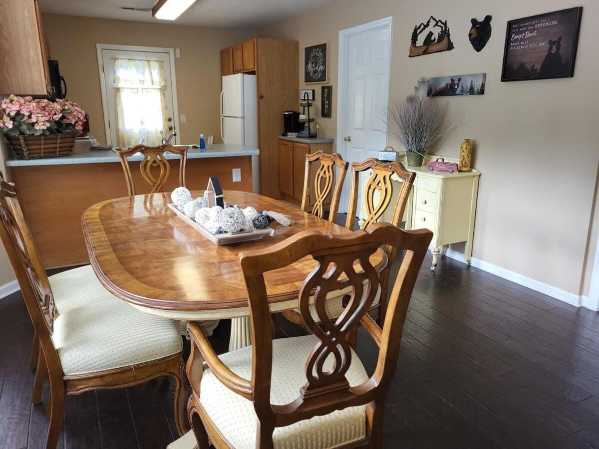 Cozy Pigeon Forge Home W Hot Tub Near River Eksteriør billede
