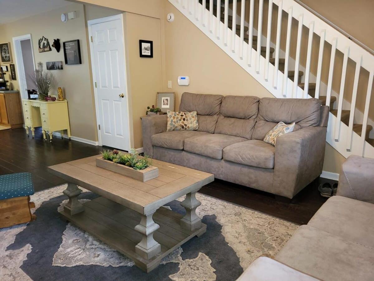 Cozy Pigeon Forge Home W Hot Tub Near River Eksteriør billede